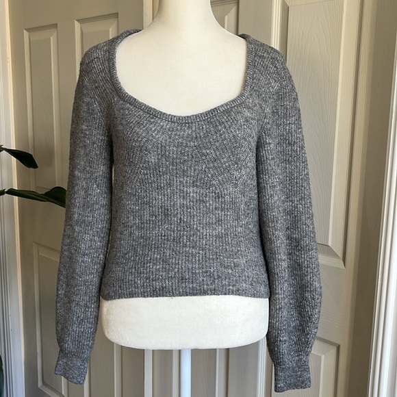 H&M Square Milkmaid Heather G Sweater Size S - Picture 3 of 11